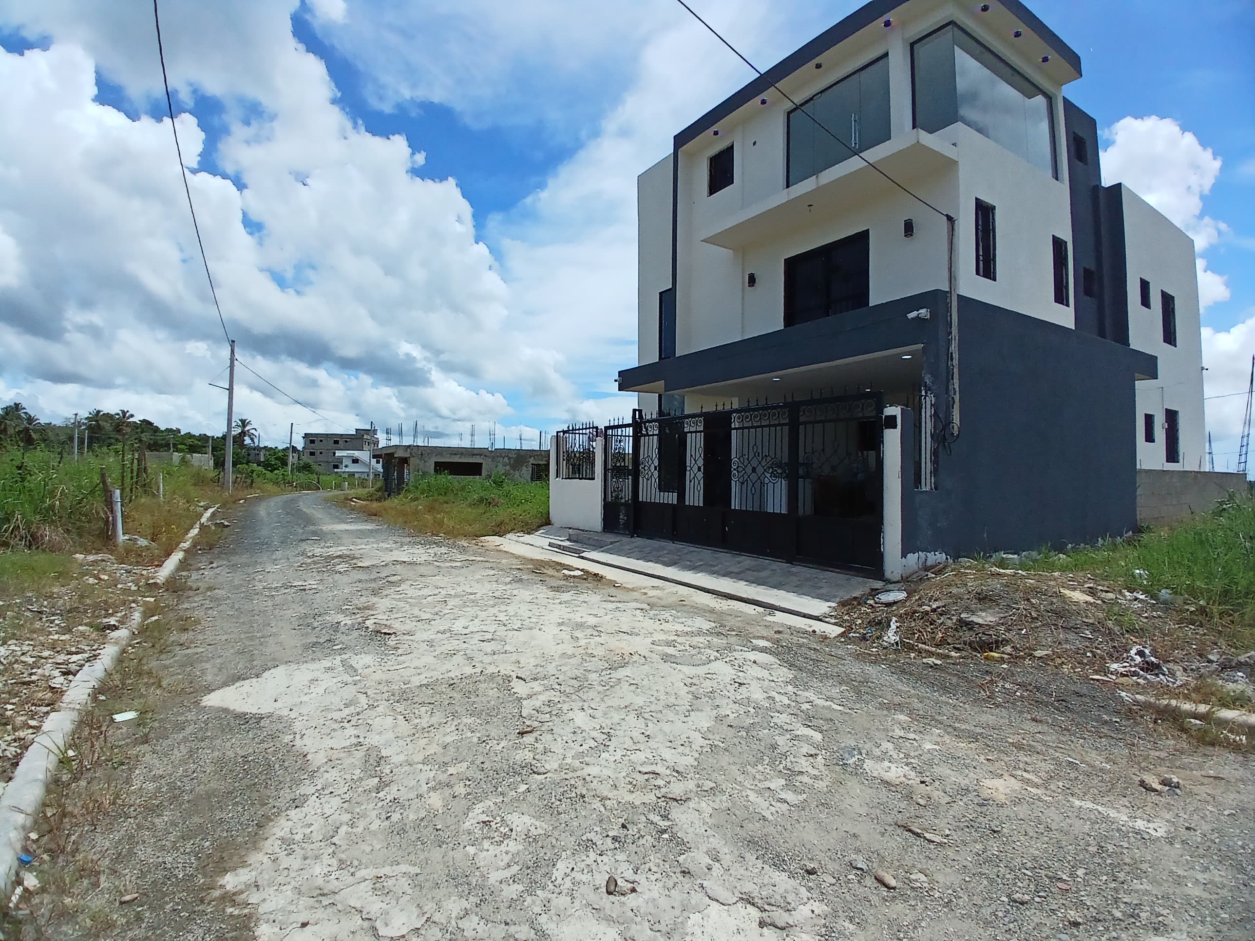 SEPARA TU SOLAR CON 20MIL PESOS  EN VILLA MELLA Foto 7255370-5.jpg