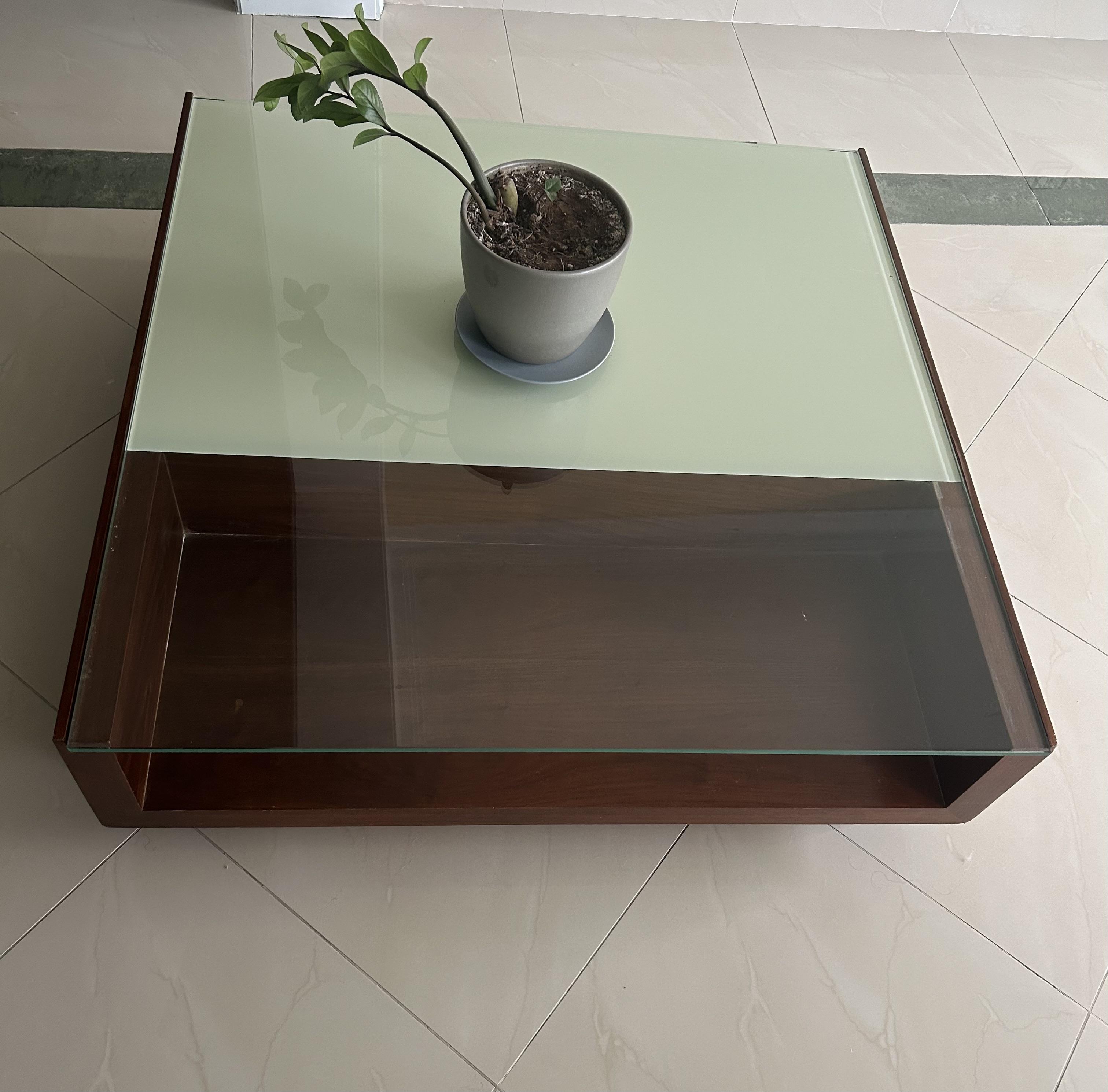 Mesa de madera  Foto 7255661-2.jpg