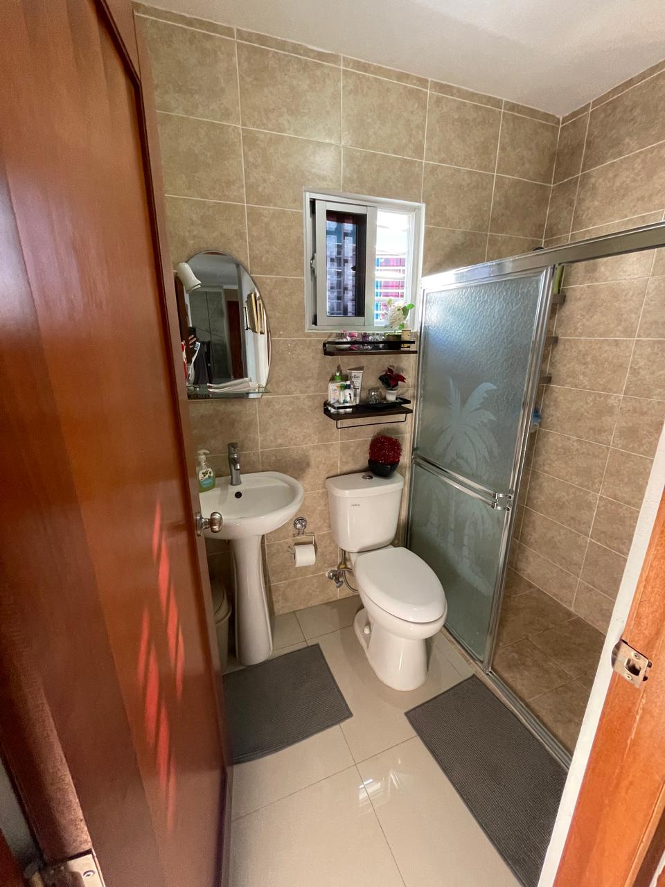 VENDEMOS CUARTO PISO CON TERRAZA EN SANTO DOMINGO NORTE Foto 7255752-11.jpg