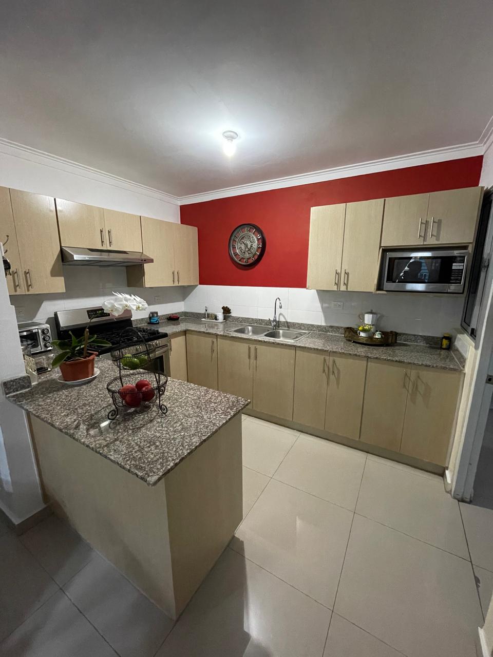 VENDEMOS CUARTO PISO CON TERRAZA EN SANTO DOMINGO NORTE Foto 7255752-6.jpg
