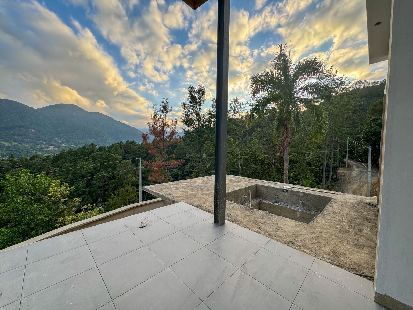Buscas Vista? Villa con Vista panorámica de 220 Grados a sólo 4 Minuto Foto 7255989-7.jpg