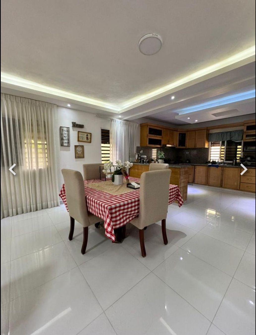 Se vende Amplia Casa en Santo Domingo Este Autopista de San Isidro  Foto 7256001-5.jpg