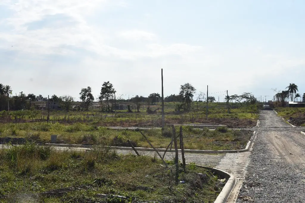 invierte en tu hogar solares financiados con tirulo de propiedad en sd Foto 7256135-1.jpg