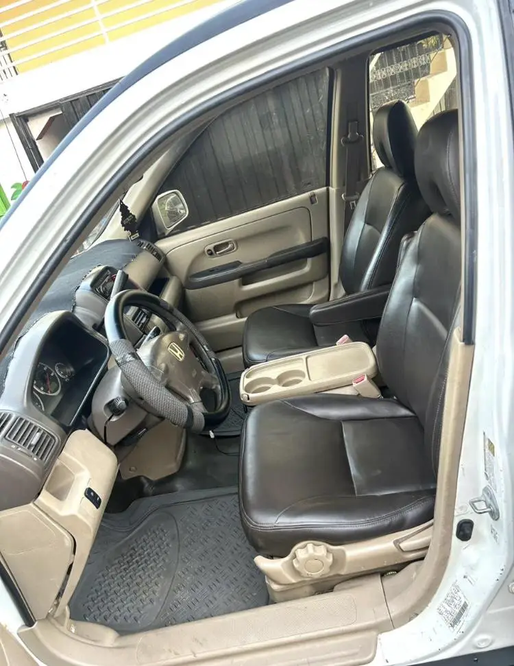Vendo CRV blanca 2005 Foto 7256138-6.jpg