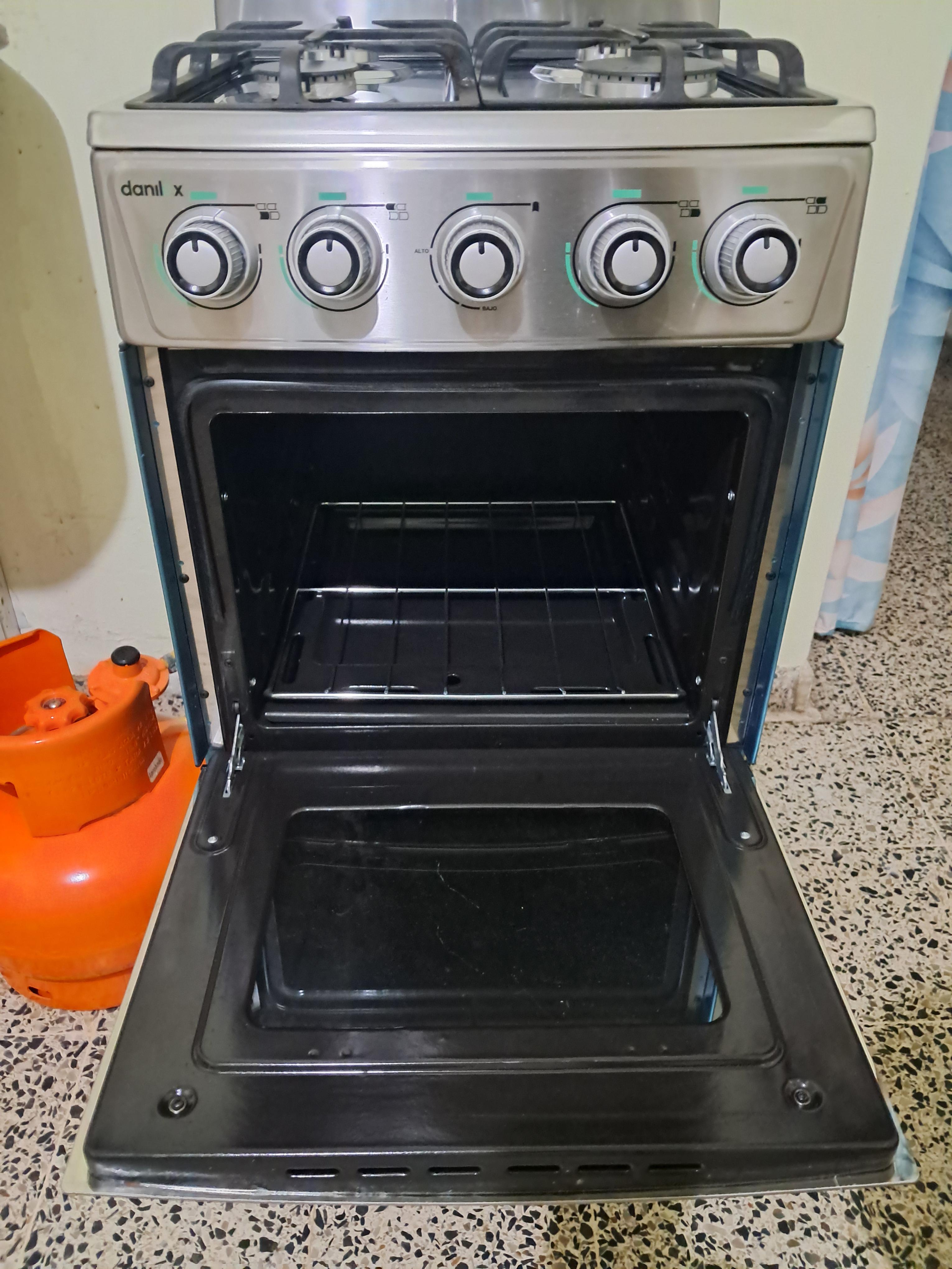 Estufa 4 quemadores como nueva en Santo Domingo Este Foto 7256233-3.jpg
