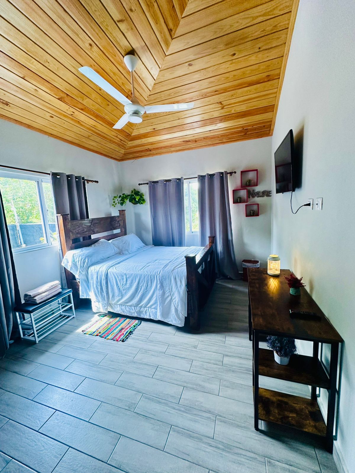 Casa con Vistas a la Ciudad y a las Montañas en Jarabacoa Foto 7256238-9.jpg