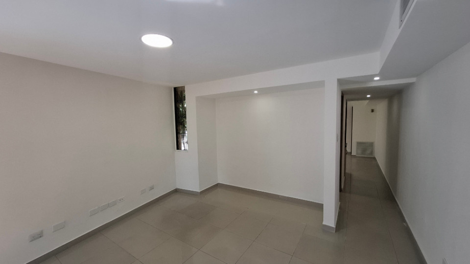 Alquilo Local Comercial de 45mts2 en Gazcue Santo Domingo Foto 7256402-2.jpg