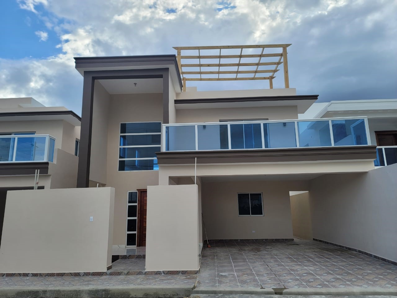 Moderna Casa en Brisa Oriental Foto 7256466-1.jpg