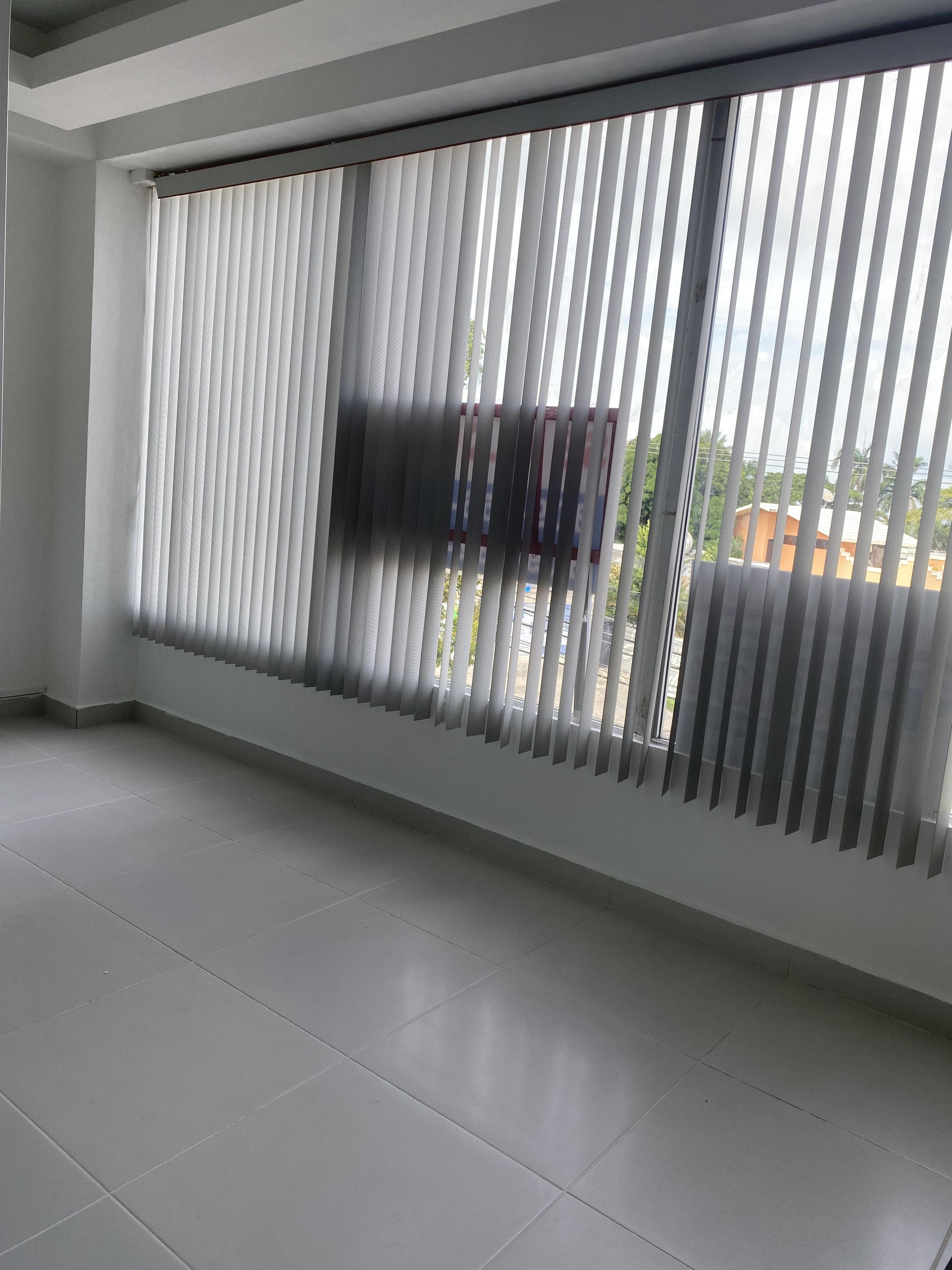 Local Comercial en alquiler en sector Arroyo Hondo Viejo Foto 7256520-6.jpg