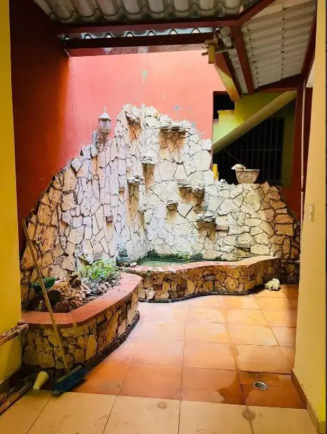 Casa de tres niveles y 14 habitaciones en Zona Colonial Foto 7256524-3.jpg