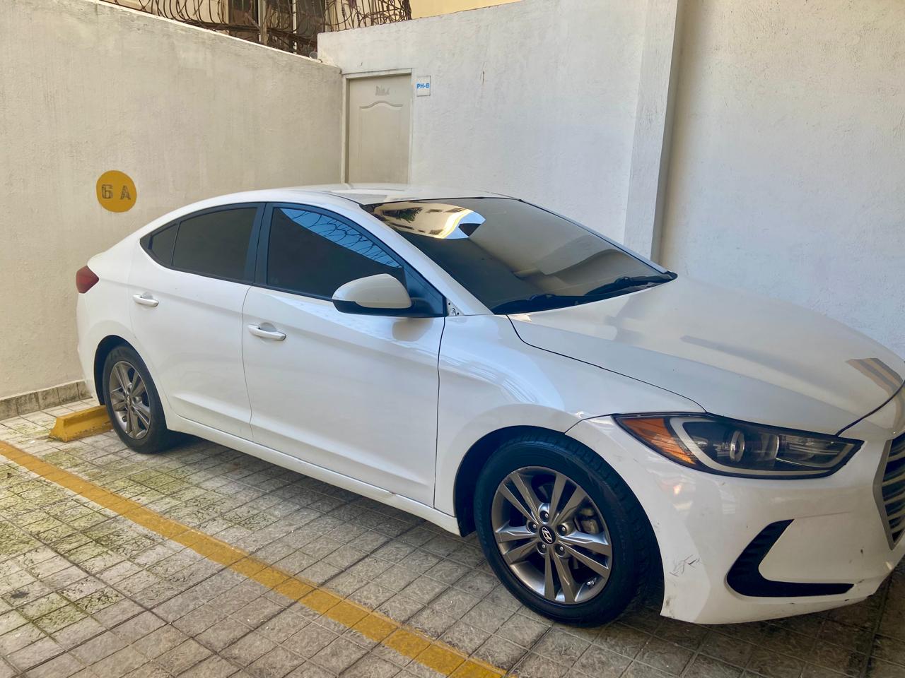 SE VENDE! Hyundai Elantra SE 2017 - Versión Americana Foto 7256827-1.jpg