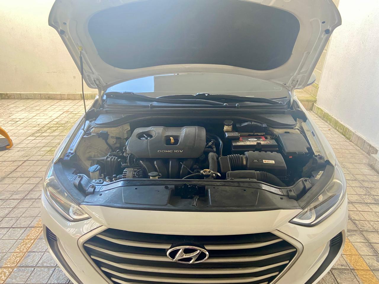 SE VENDE! Hyundai Elantra SE 2017 - Versión Americana Foto 7256827-11.jpg