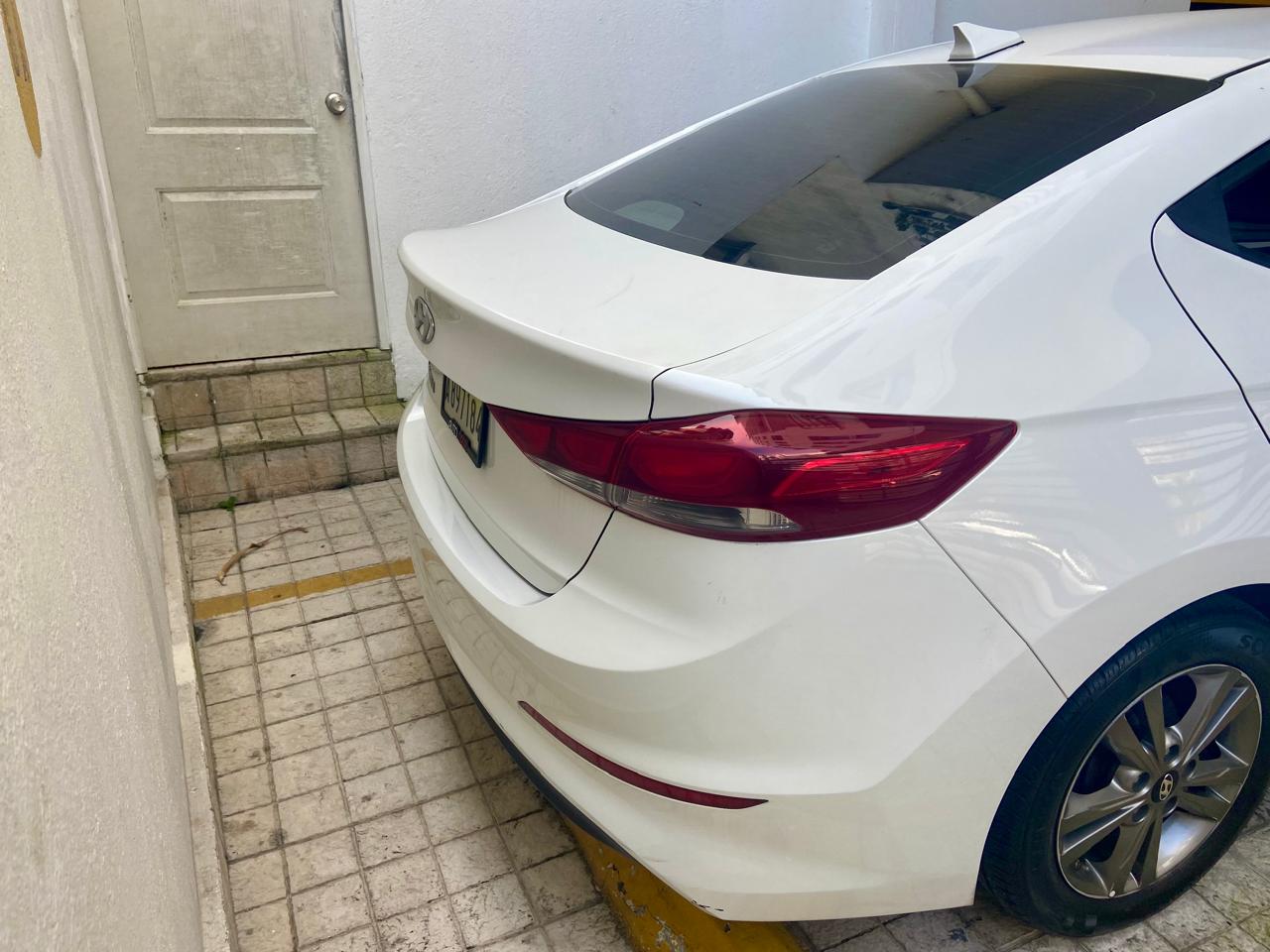 SE VENDE! Hyundai Elantra SE 2017 - Versión Americana Foto 7256827-3.jpg