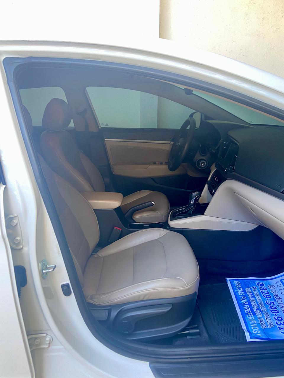 SE VENDE! Hyundai Elantra SE 2017 - Versión Americana Foto 7256827-5.jpg