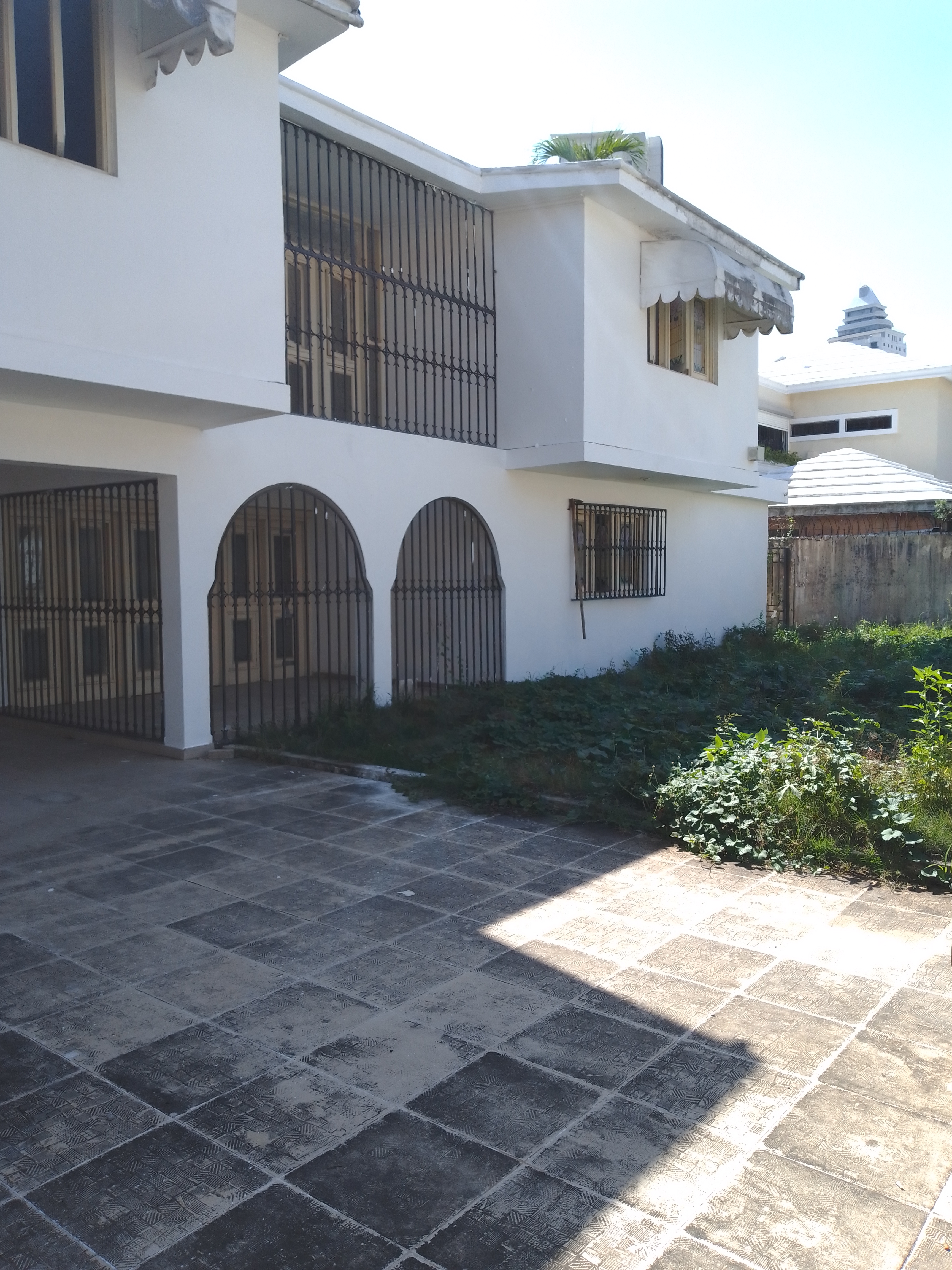 Terreno en venta en zona residencial de los Cacicazgos Foto 7257021-9.jpg