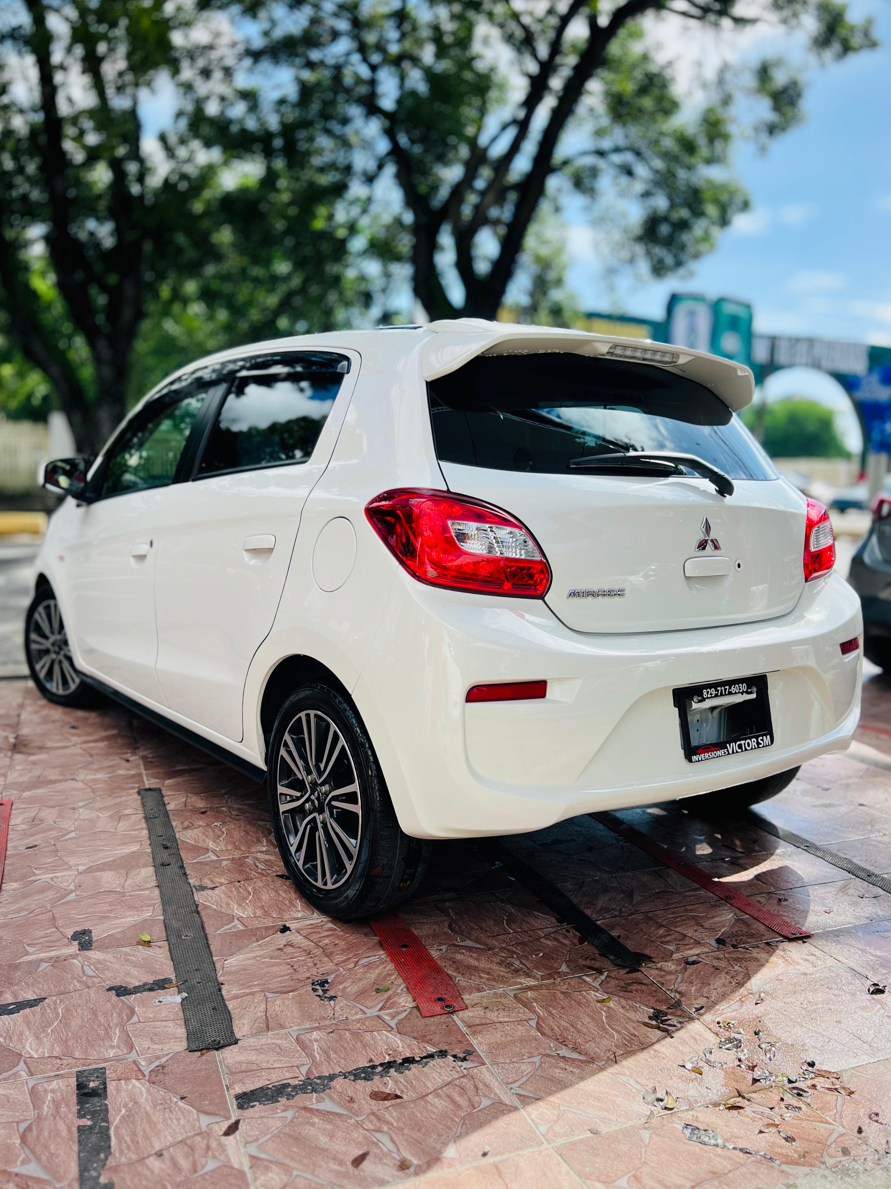 MITSUBISHI MIRAGE Foto 7257089-2.jpg