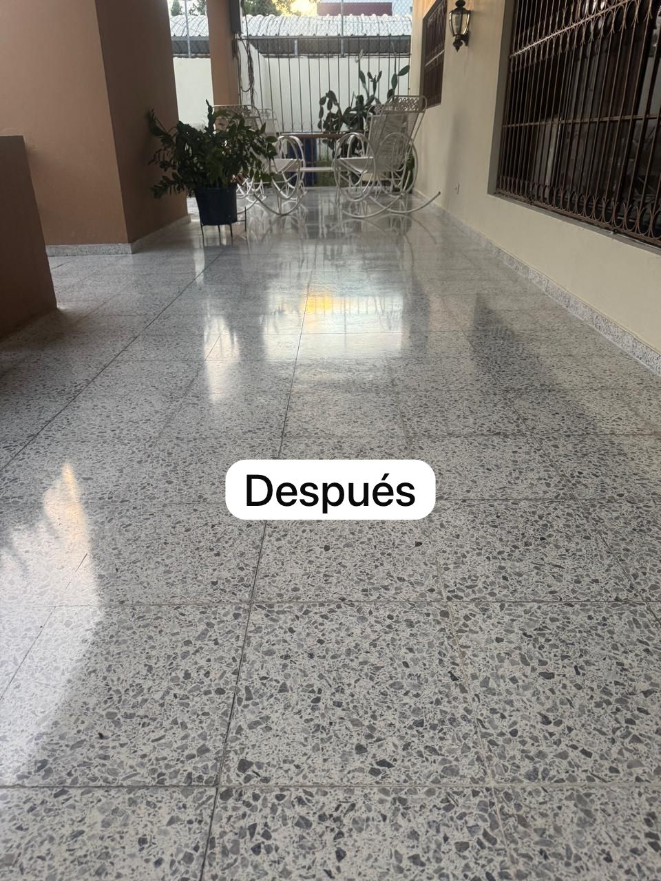 limpieza profunda del piso  lavado encerado Blanqueamiento de juntas   Foto 7257172-2.jpg