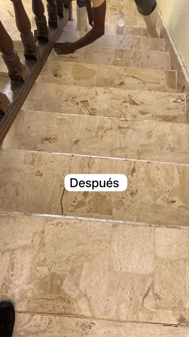 limpieza profunda del piso  lavado encerado Blanqueamiento de juntas   Foto 7257173-3.jpg