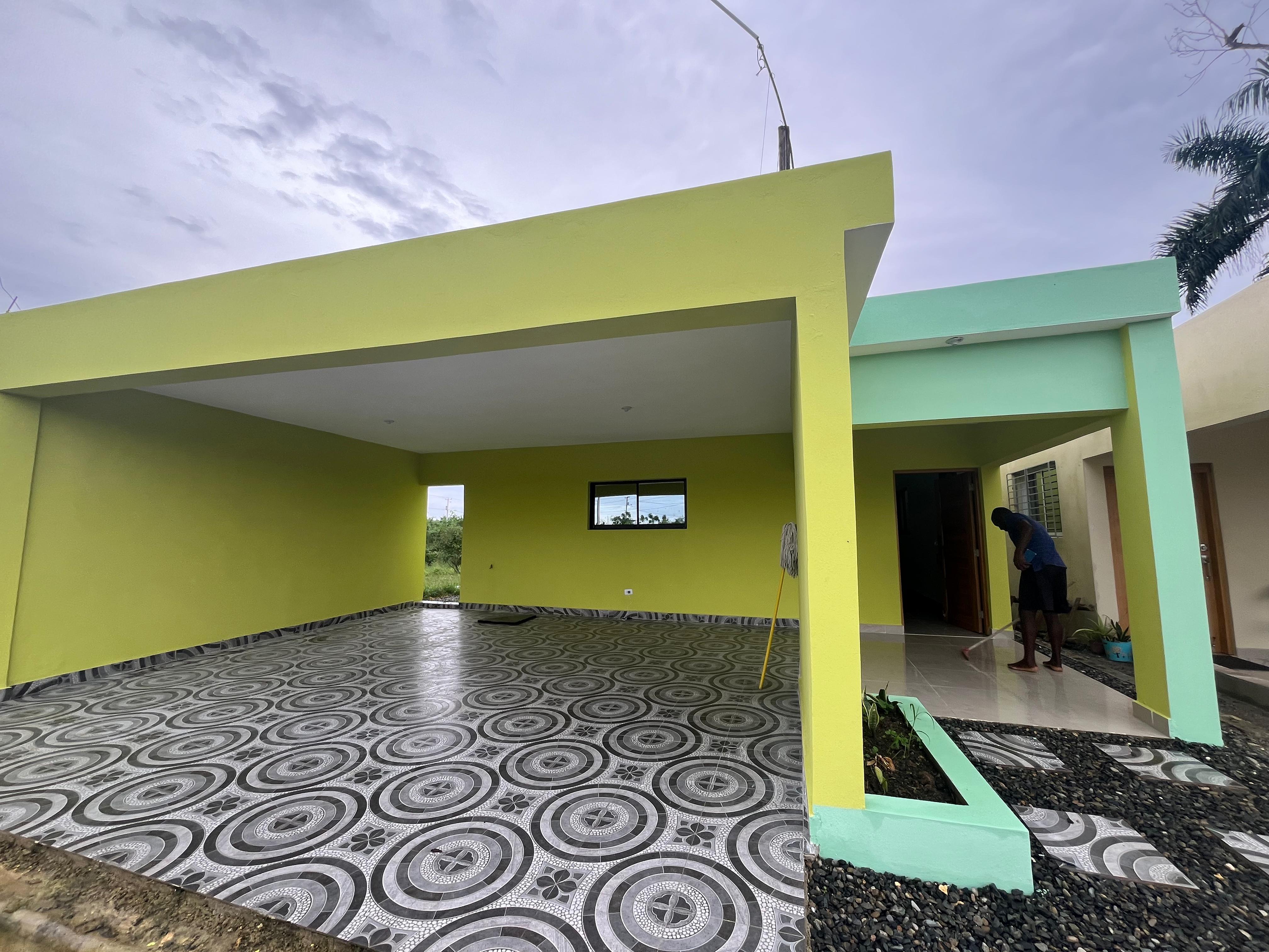 VENTA DE UNA ESPLENDIDA CASA EN RESIDENCIAL EN PRECIO FAVORABLE EN RD. Foto 7257341-2.jpg