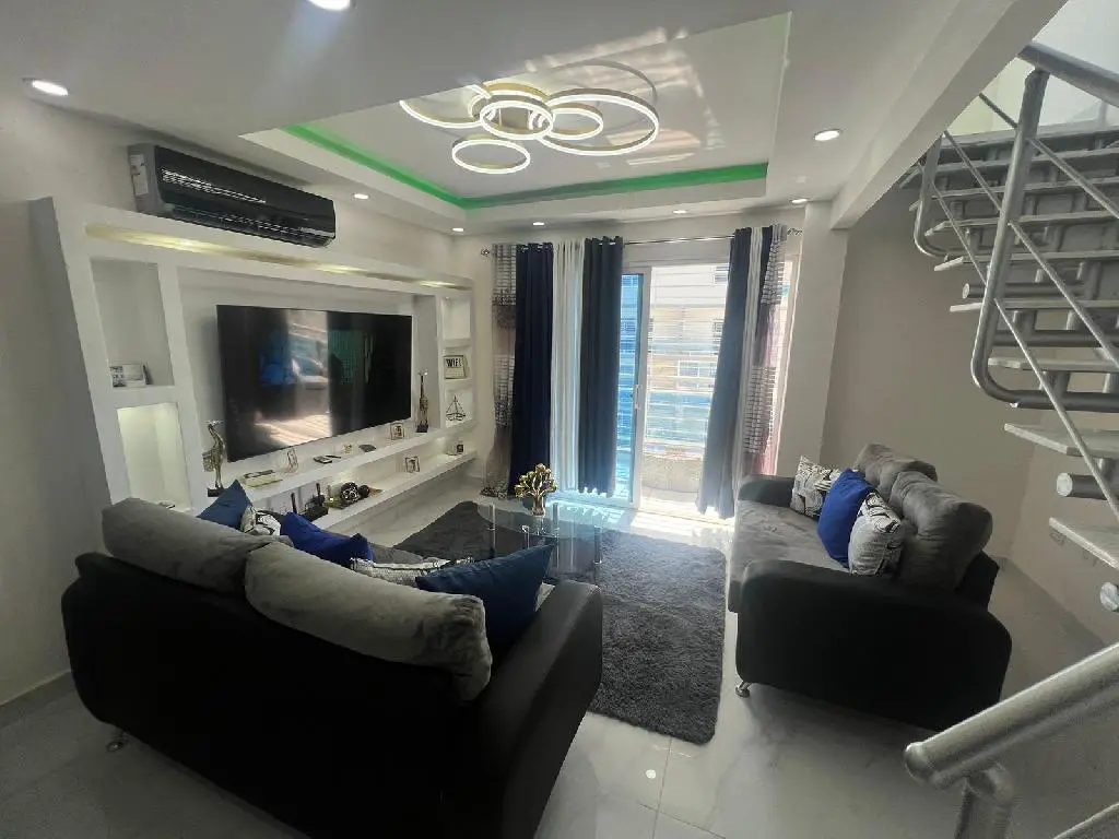 Penthouse en venta Ubicado en el Residencial Las Cayenas Foto 7257431-1.jpg