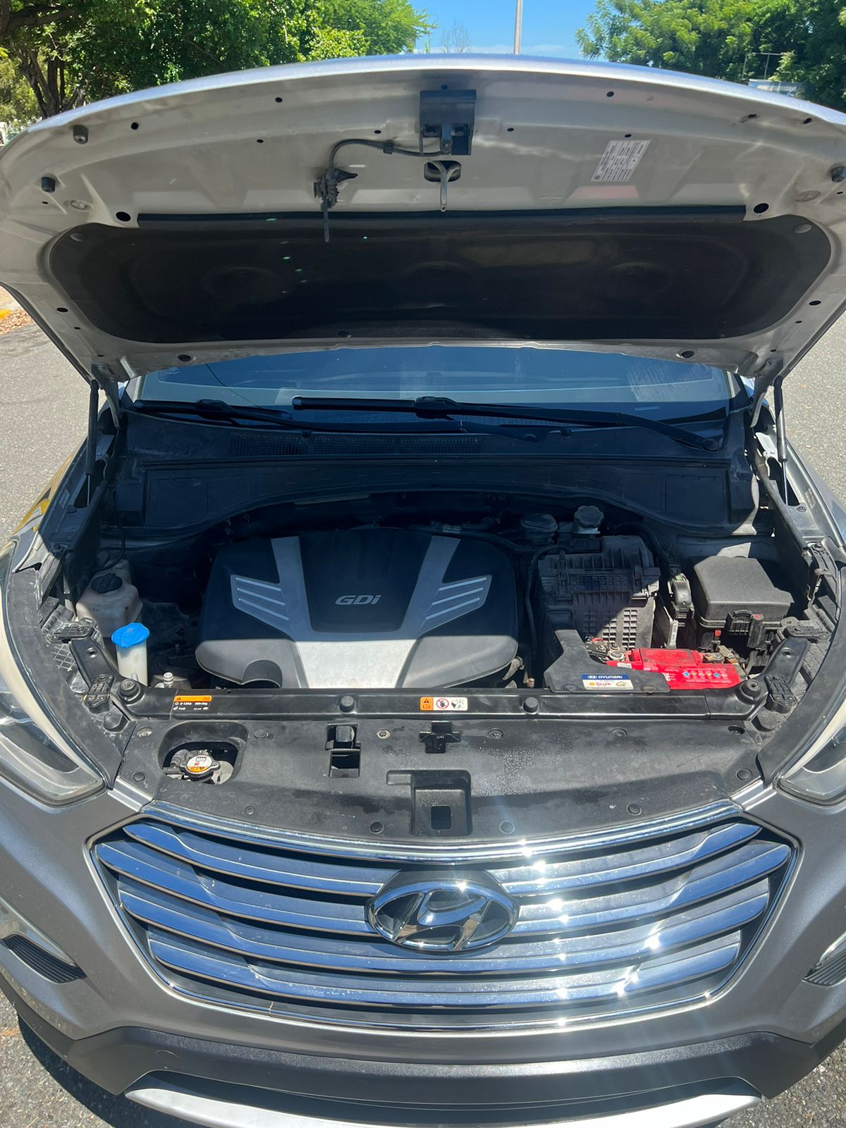 Hyundai Grand  Santa Fe XL FWD 2015 3 fila impecable Foto 7257526-9.jpg