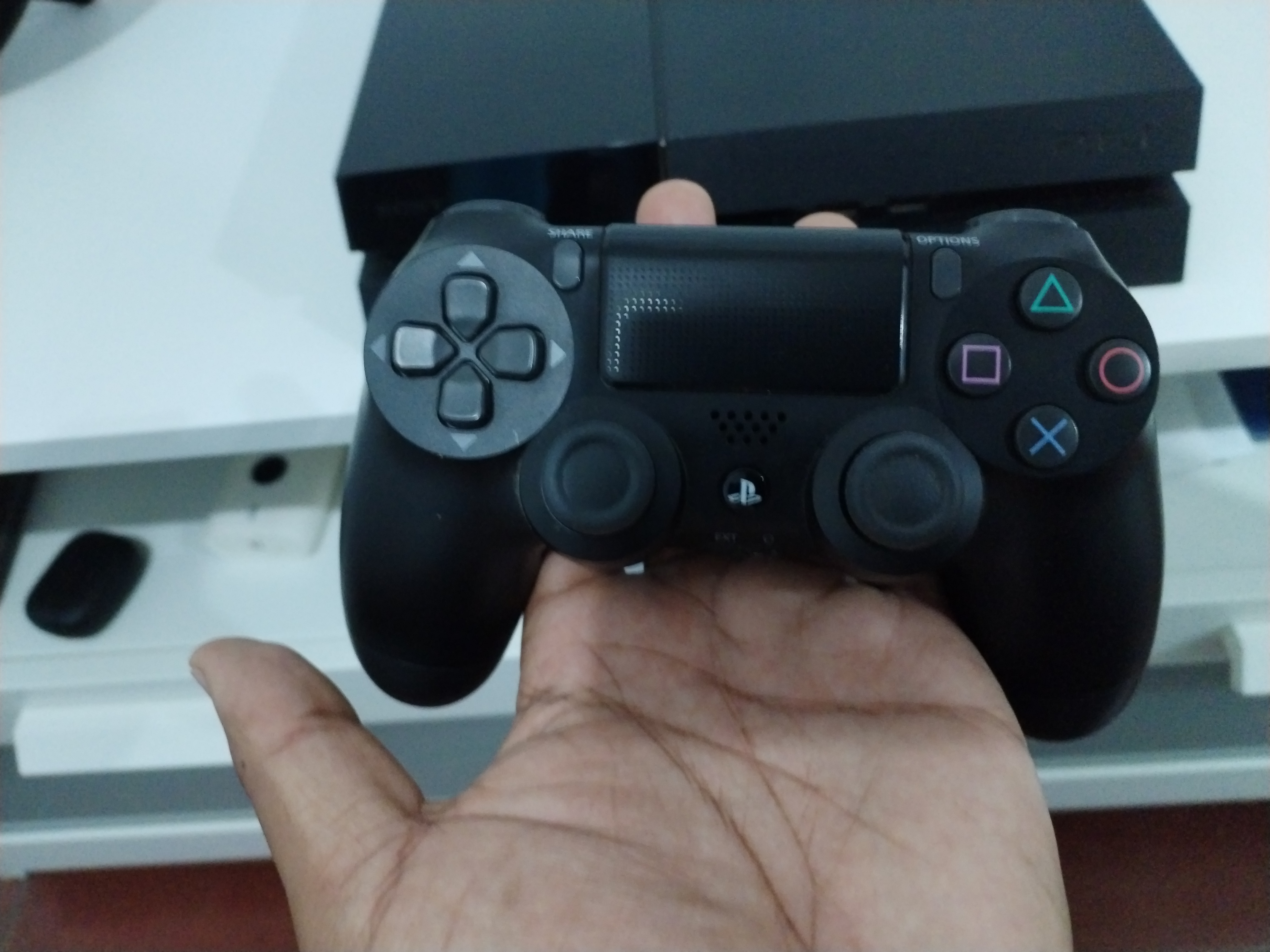 Vendo PlayStation 4 nítido 100 Foto 7257563-4.jpg