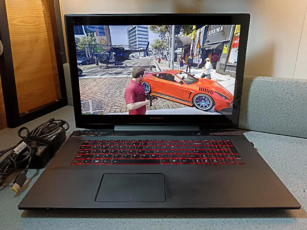 Laptop GAMER Lenovo Y70 touch i7 500gb ssd 16GB 4gb GeForce GTX 96 Foto 7257609-1.jpg