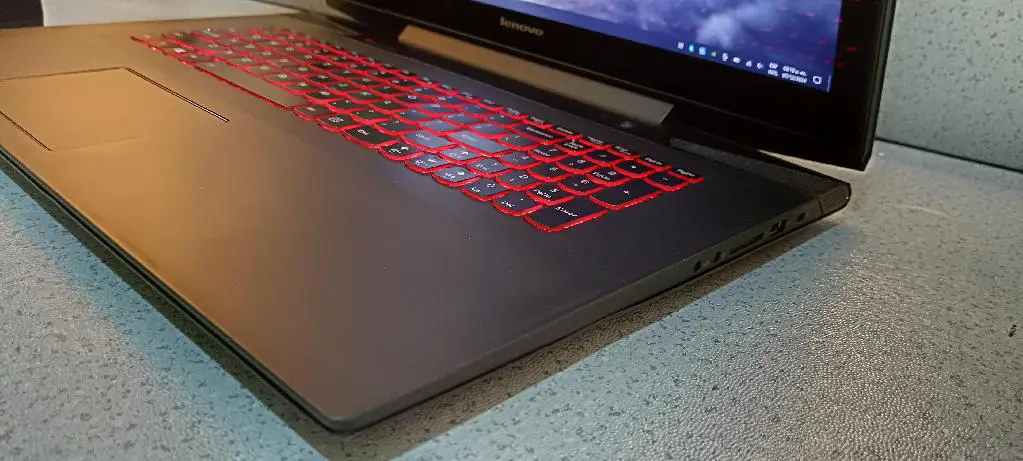 Laptop GAMER Lenovo Y70 touch i7 500gb ssd 16GB 4gb GeForce GTX 96 Foto 7257609-4.jpg