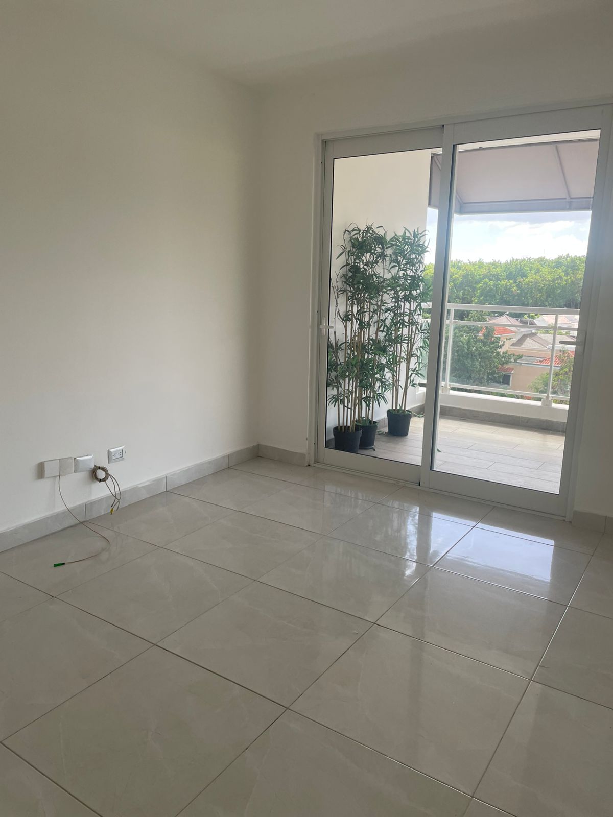 Apartamento en alquiler en la Av. Jacobo Majluta 3 habitaciones Foto 7257745-6.jpg