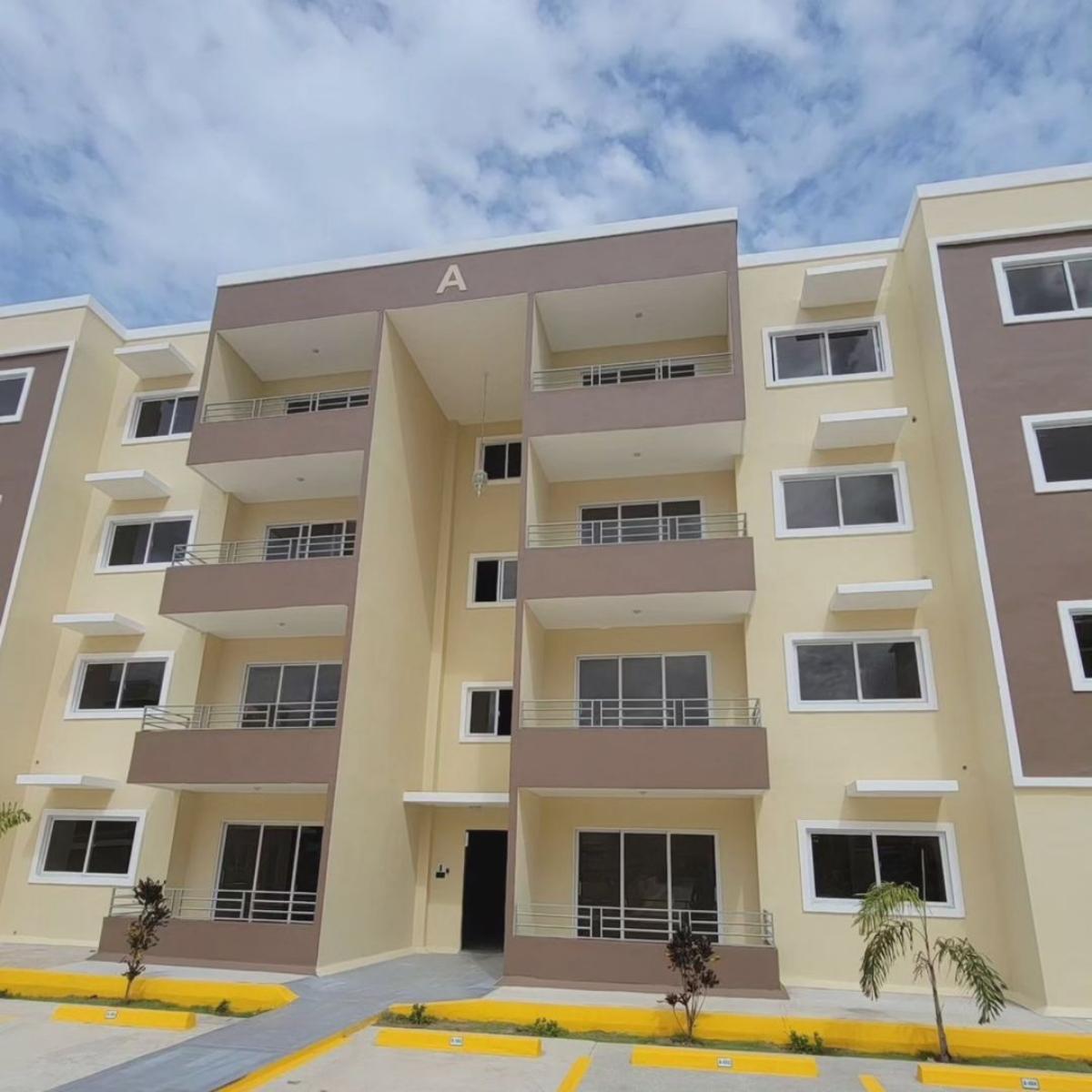  Alquiler en el  Res. Colinas del Bosque 4ta planta con terraza privad Foto 7257782-8.jpg