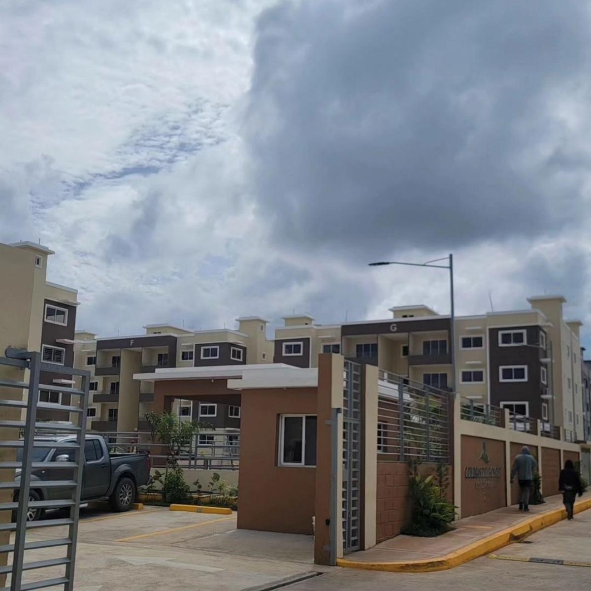  Alquiler en el  Res. Colinas del Bosque 4ta planta con terraza privad Foto 7257782-9.jpg