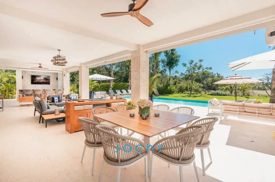 Jochy Real Estate vende villa en PuntaCana Resort  Club R.D Foto 7258225-11.jpg