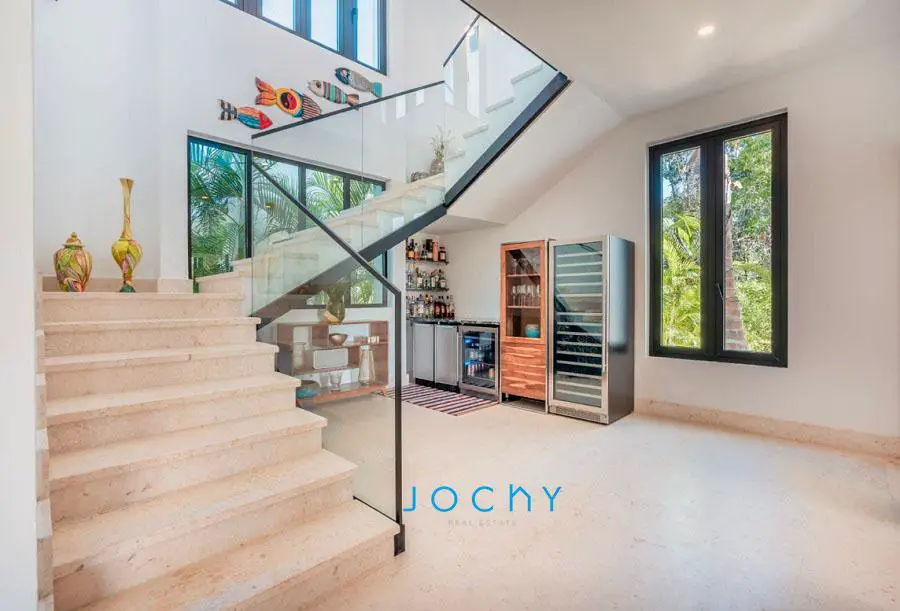Jochy Real Estate vende villa en PuntaCana Resort  Club R.D Foto 7258225-2.jpg