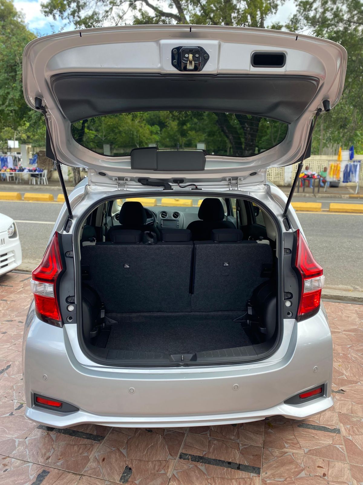 NISSAN NOTE GRIS 2019 Foto 7258241-5.jpg