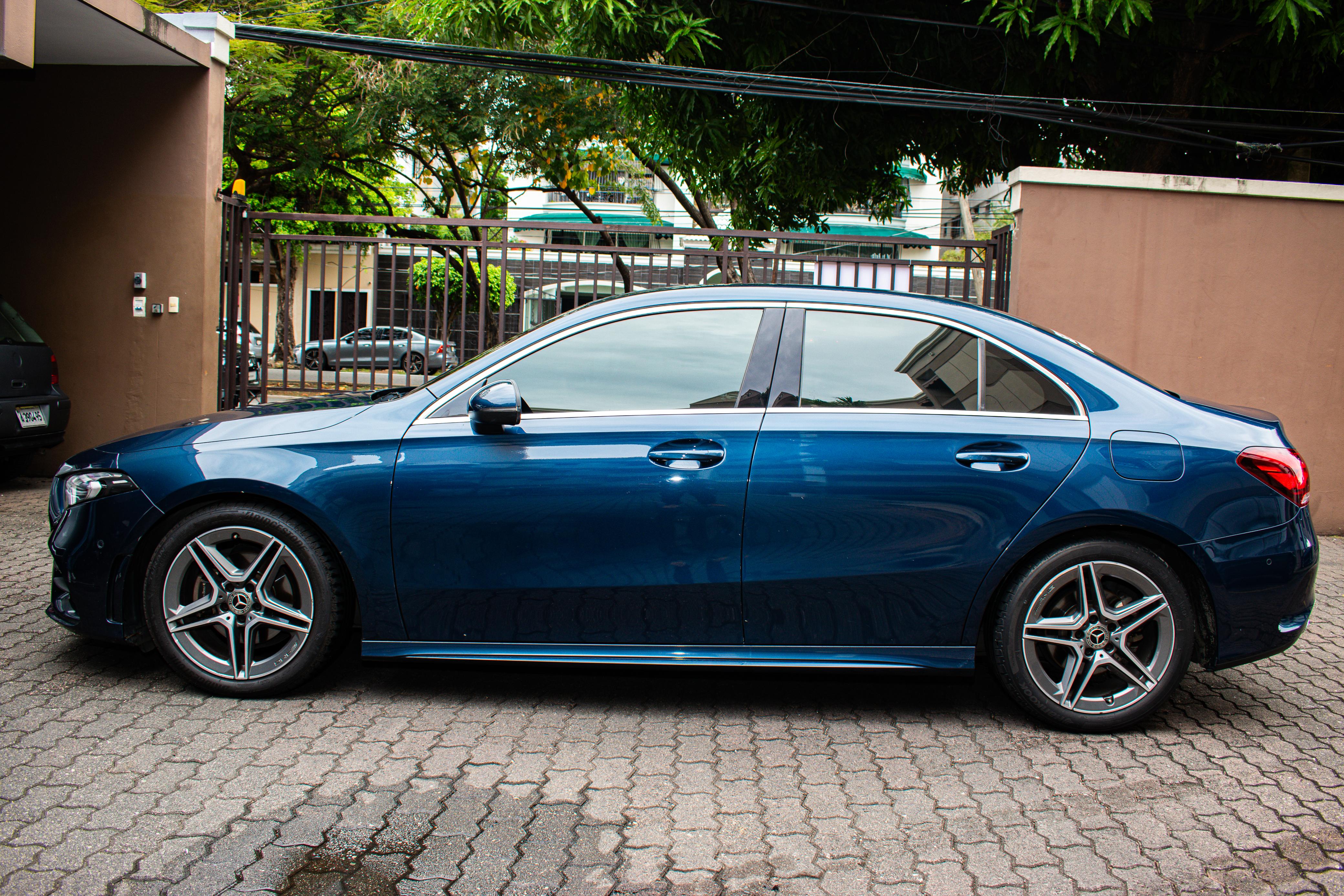 Vendo Mercedes Benz A200 Azul Kit AMG Foto 7258439-10.jpg