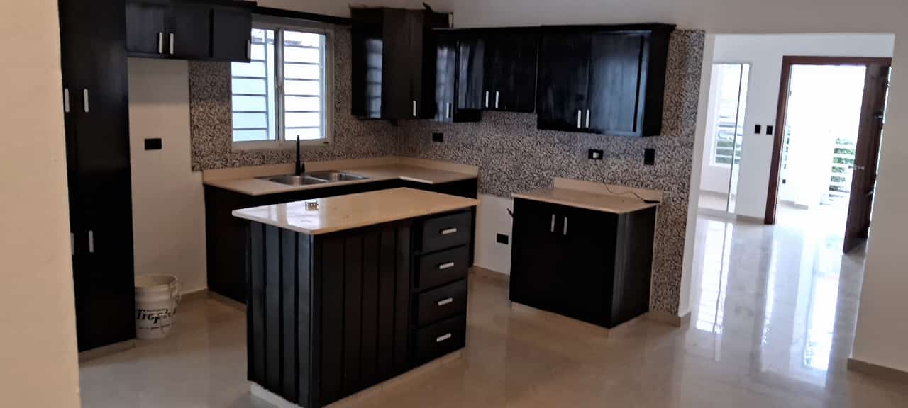 Hermosa Casa en La Romana de Oportunidad en Venta Foto 7258443-6.jpg