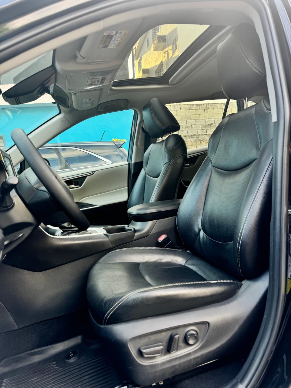 TOYOTA RAV4 XLE 2022 Foto 7258647-4.jpg