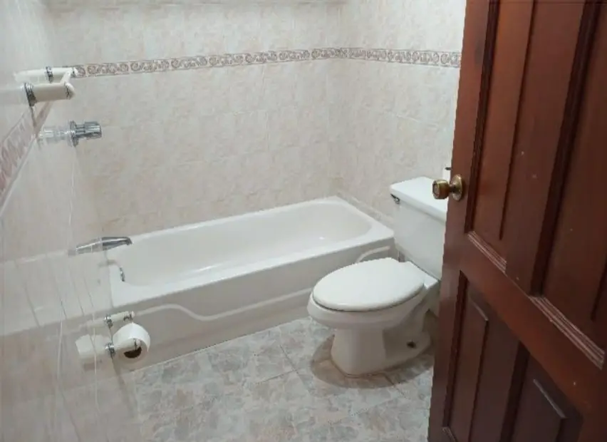 SE VENDE APARTAMENTO EN URBANIZACIÓN FERNÁNDEZ 1er piso Foto 7258868-5.jpg