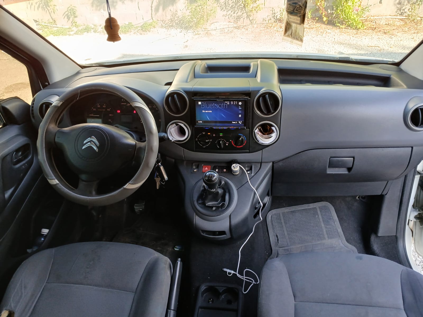 Citroen Berlingo 2013 Furgoneta en Azua Foto 7259042-2.jpg