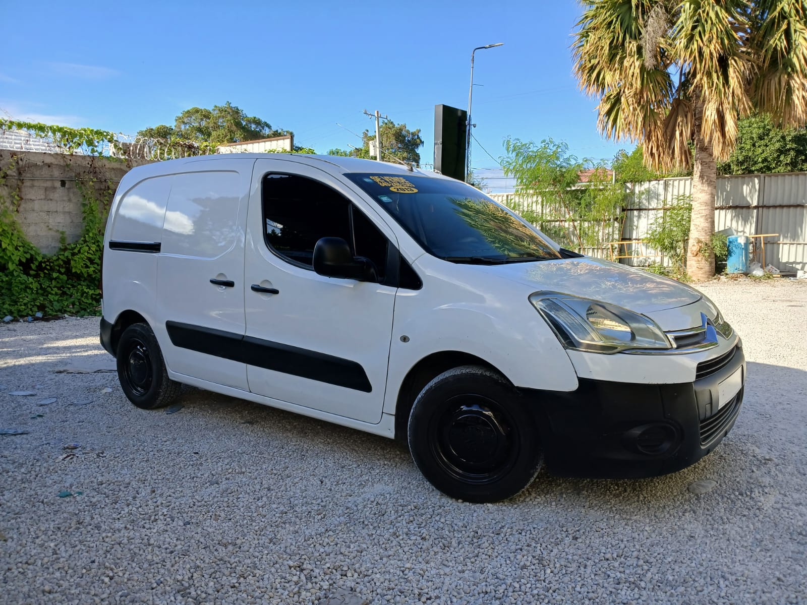 Citroen Berlingo 2013 Furgoneta en Azua Foto 7259042-4.jpg