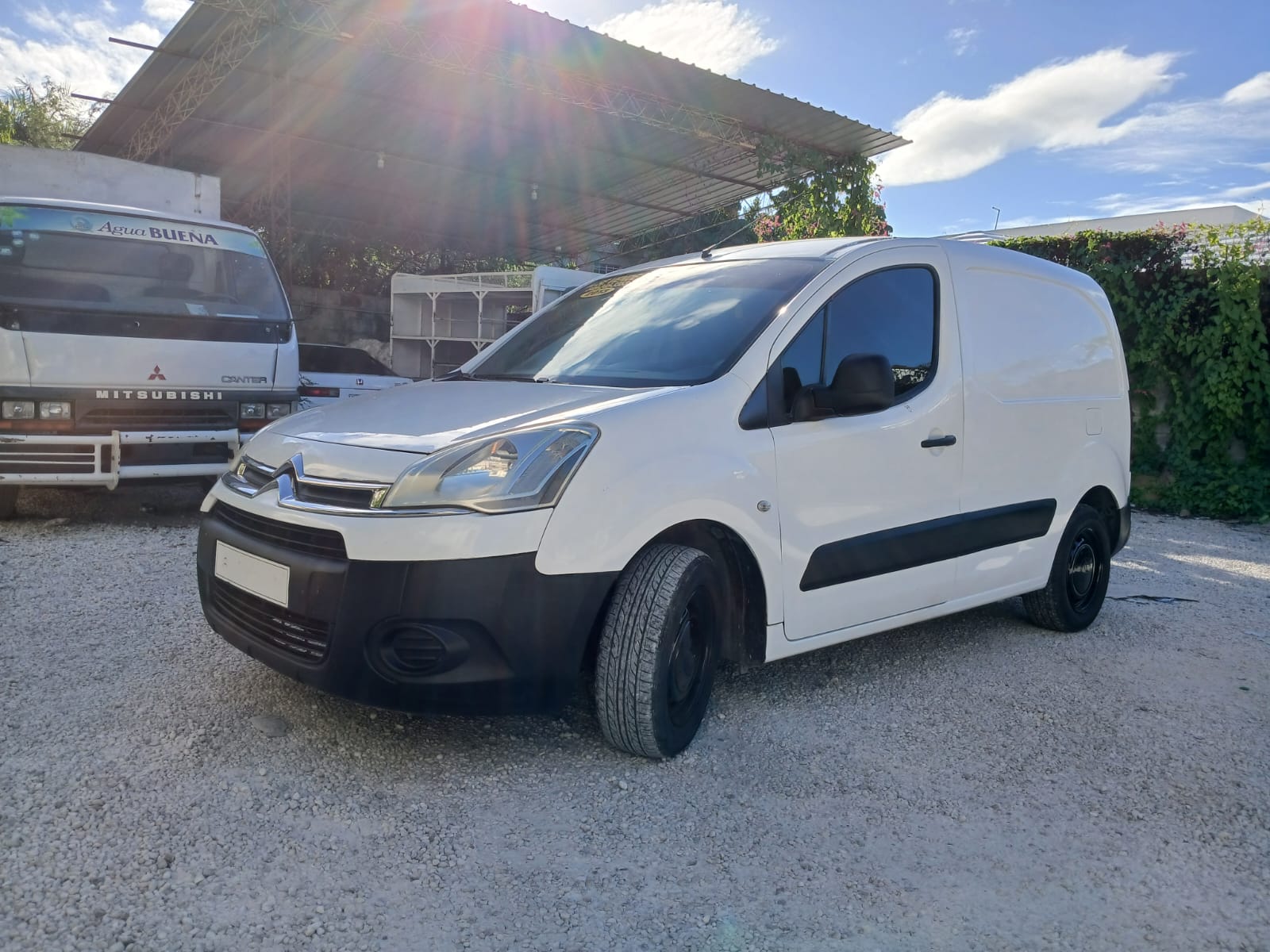 Citroen Berlingo 2013 Furgoneta en Azua Foto 7259042-5.jpg