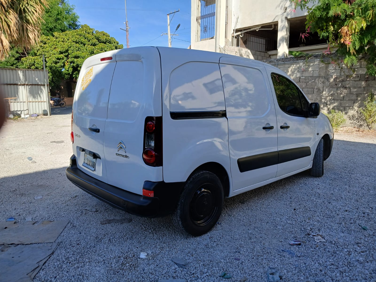 Citroen Berlingo 2013 Furgoneta en Azua Foto 7259042-6.jpg
