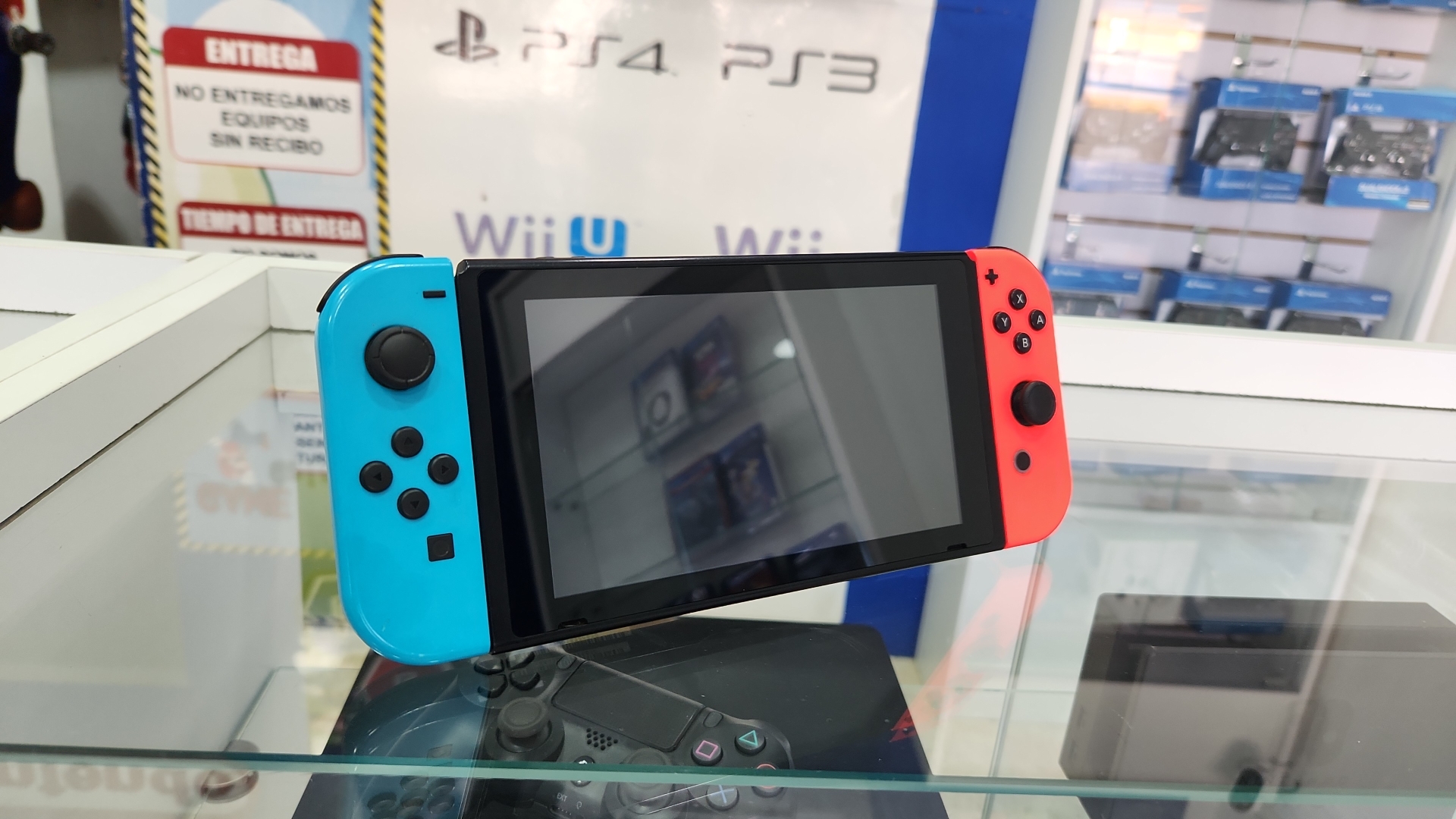 Nintendo switch V2 Foto 7259098-2.jpg