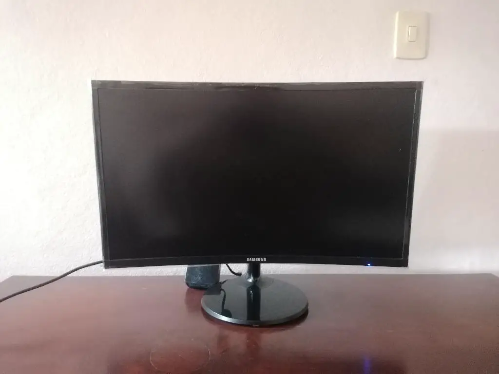 Monitor Samsung de 24 Curvo LED Foto 7259228-2.jpg