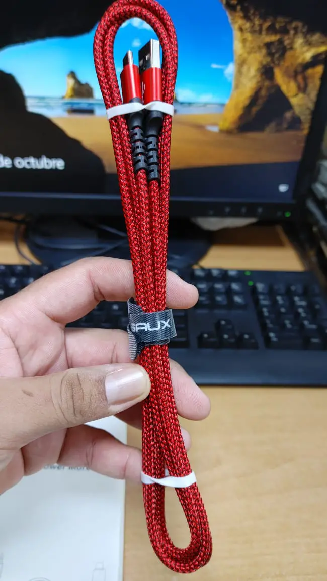 Se vende Cable de carga rápida de 6.6 pies de largo Foto 7259359-2.jpg