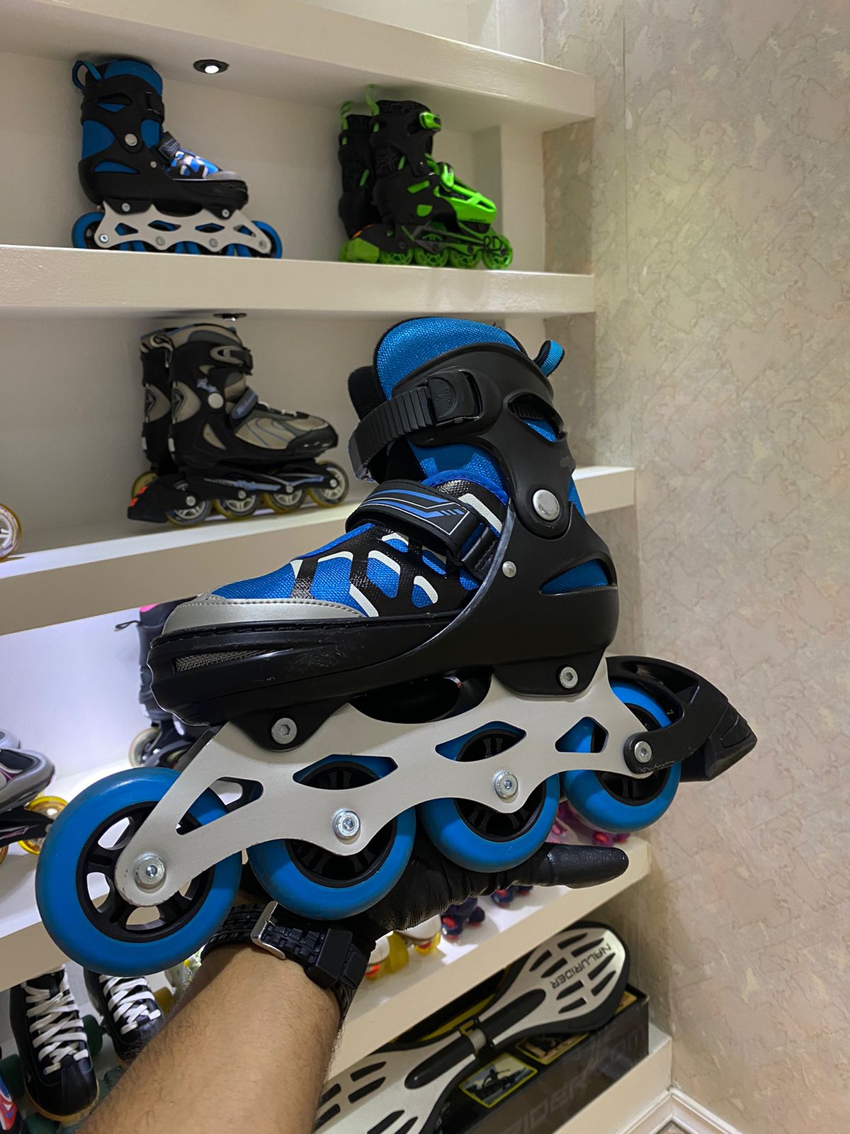 patines LA Sport size ajustables de 5 a 8 ruedas 80mm de silicon rodam Foto 7259416-2.jpg