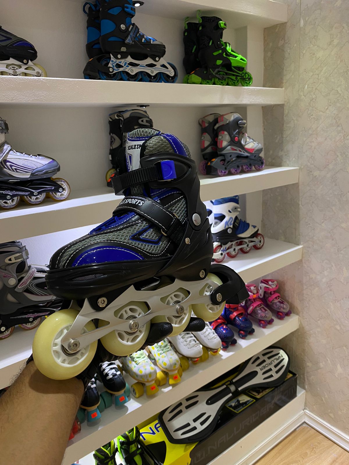 patines Scala Sport size ajustables 4 a 6 ruedas 72mm  Foto 7259419-2.jpg