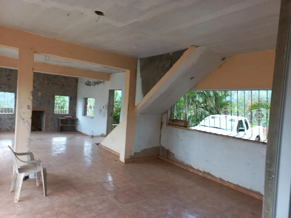 En la Cumbre Edificio de 3 niveles en 5290 m2 Foto 7259695-5.jpg