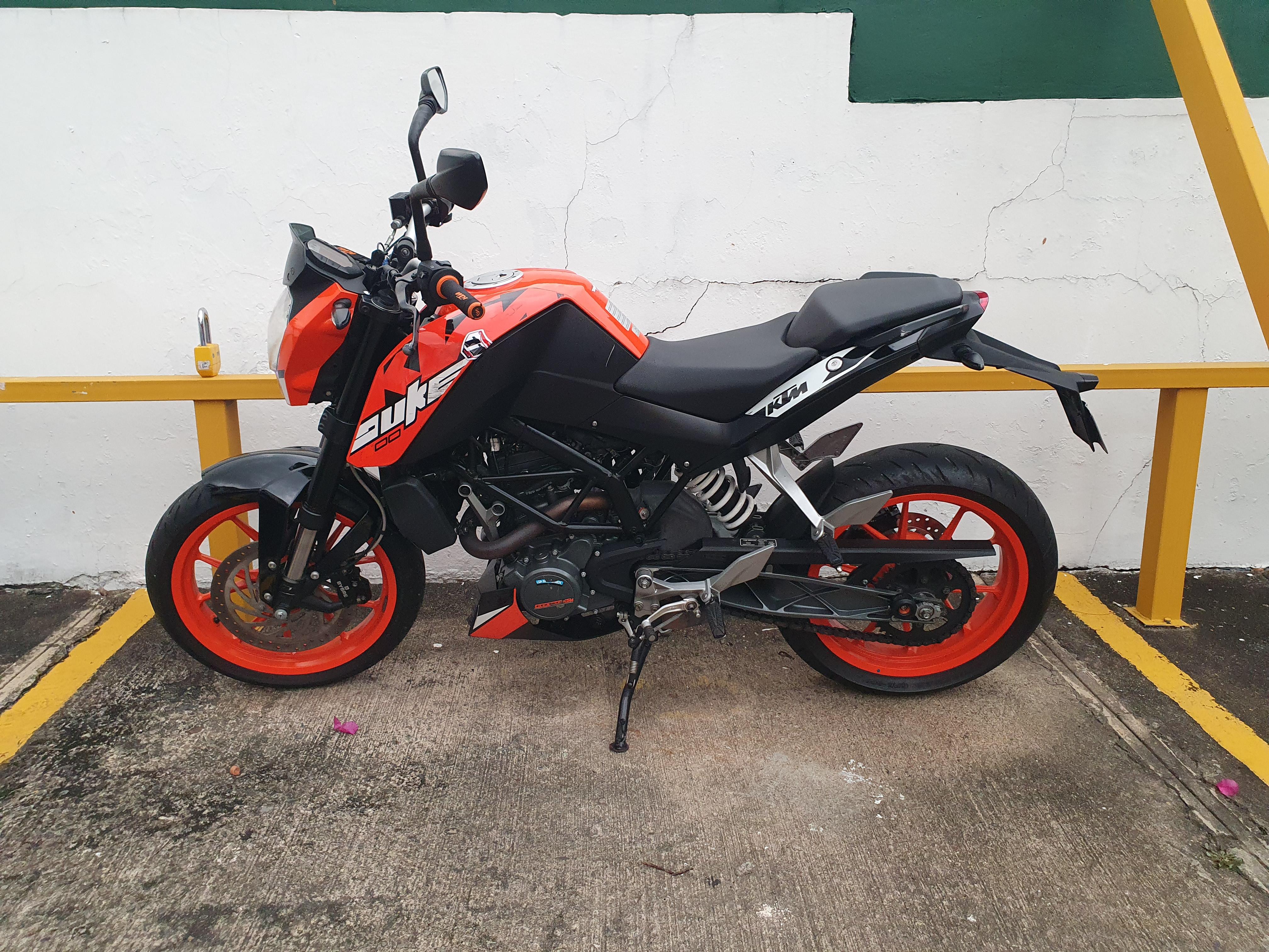 KTM DUKE 200 2019 Foto 7259839-1.jpg