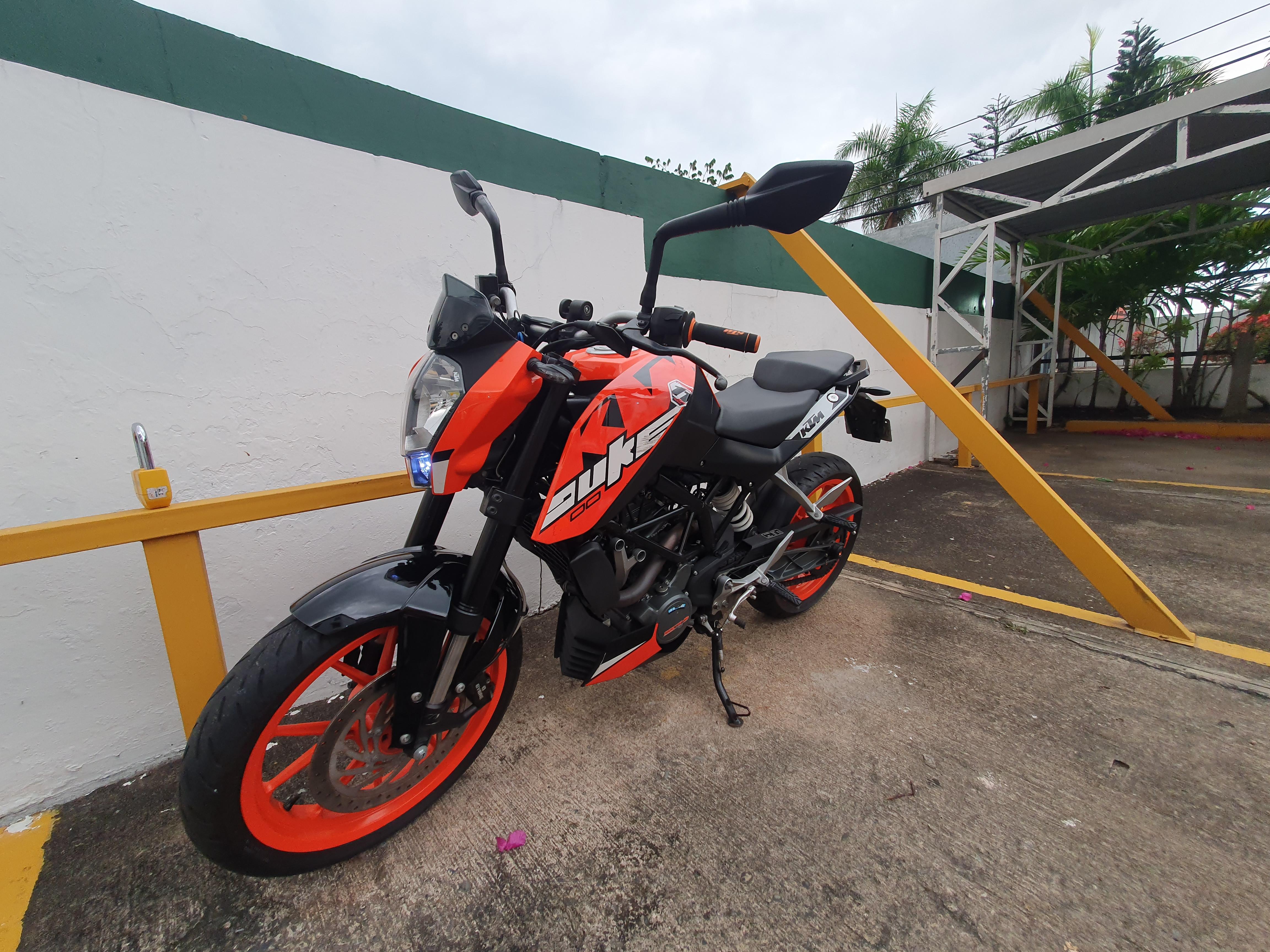KTM DUKE 200 2019 Foto 7259839-4.jpg